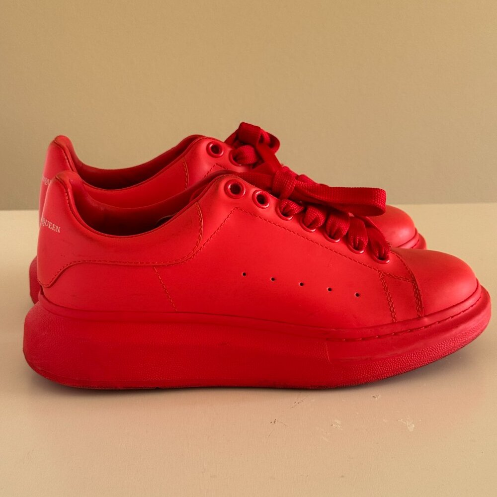 Alexander Mcqueen All Red Sneaker trainers - Women’s sz 8.5 US (EU 39) *RARE - Picture 8 of 10